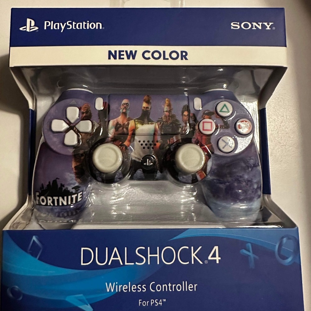 Fortnite PS4 Controller - Picture 1 of 1